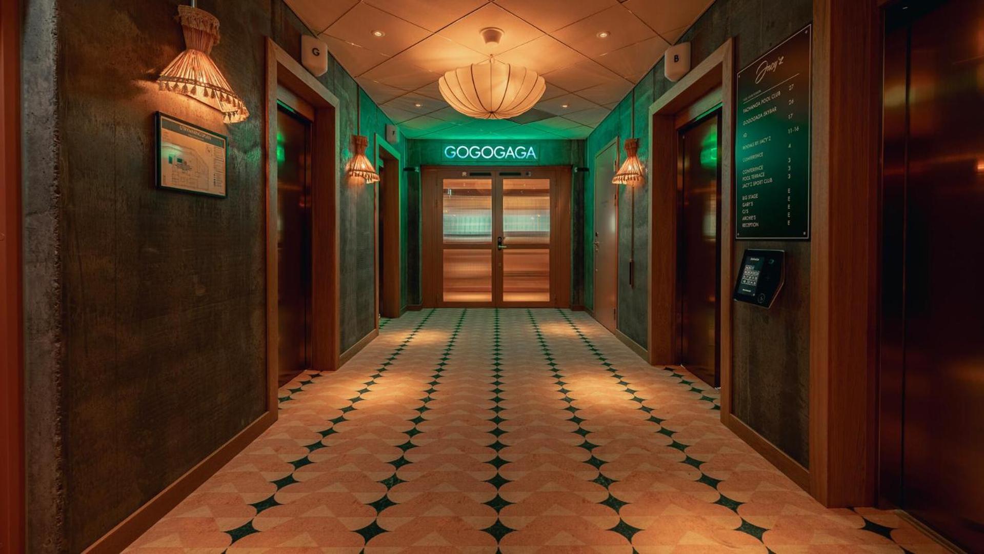 فندق Jacyz غوتنبرغ المظهر الخارجي الصورة The entrance to the Goga