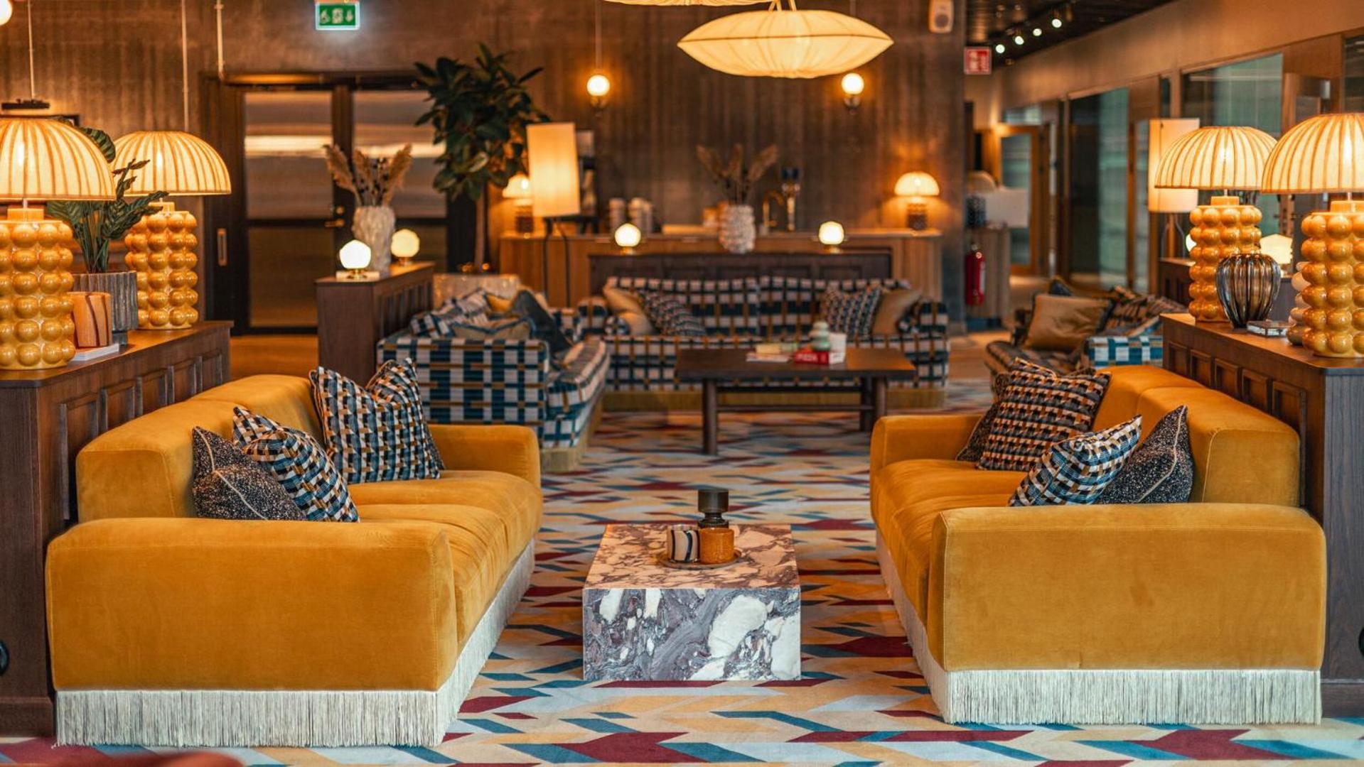 فندق Jacyz غوتنبرغ المظهر الخارجي الصورة The lounge at the airport