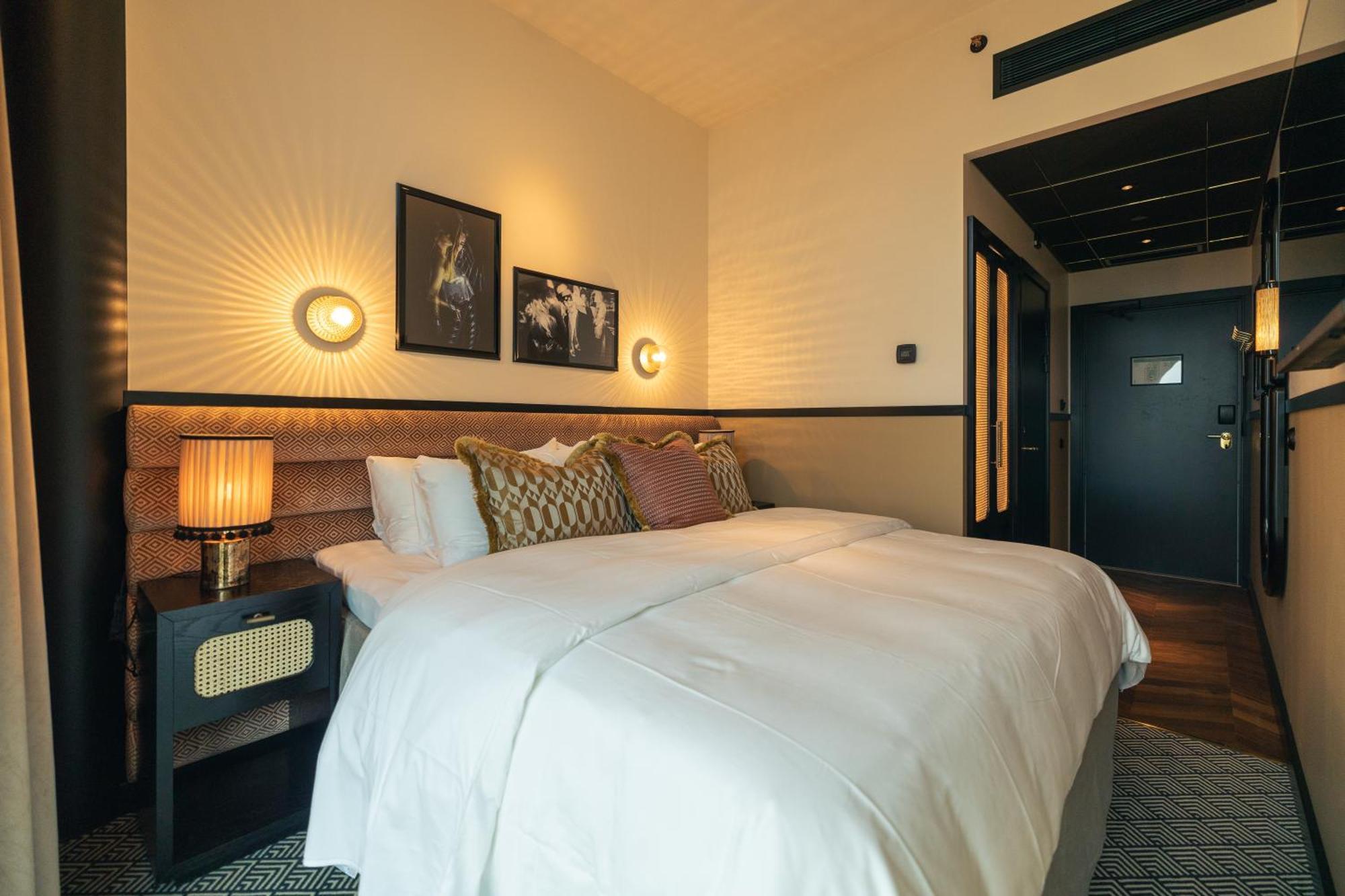 فندق Jacyz غوتنبرغ المظهر الخارجي الصورة A room at the hotel