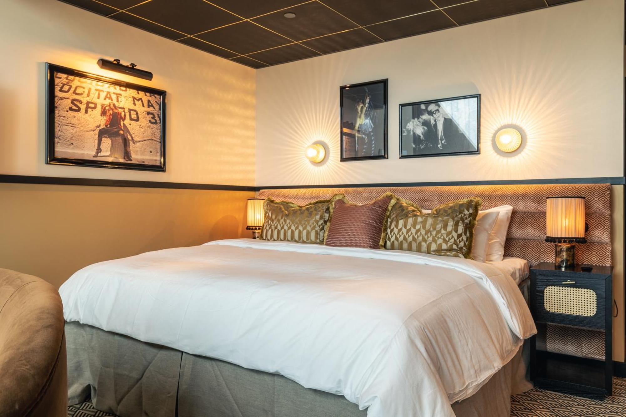 فندق Jacyz غوتنبرغ المظهر الخارجي الصورة A bedroom at the hotel